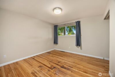 1071 158th Place SE, Bellevue, WA 98008 - Photo 16