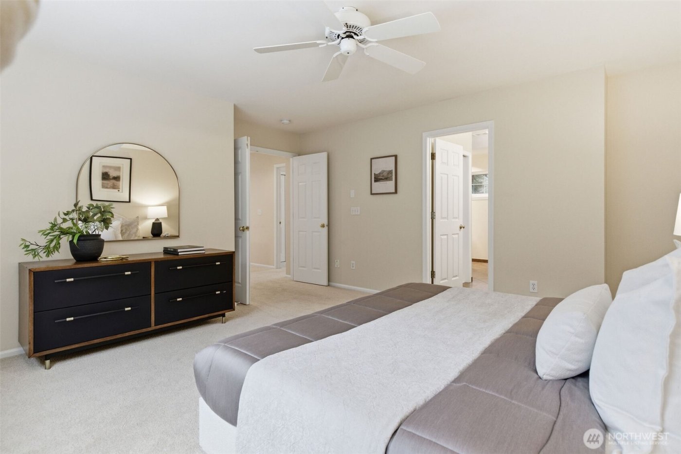 1425 SW 13th Place , North Bend, WA 98045