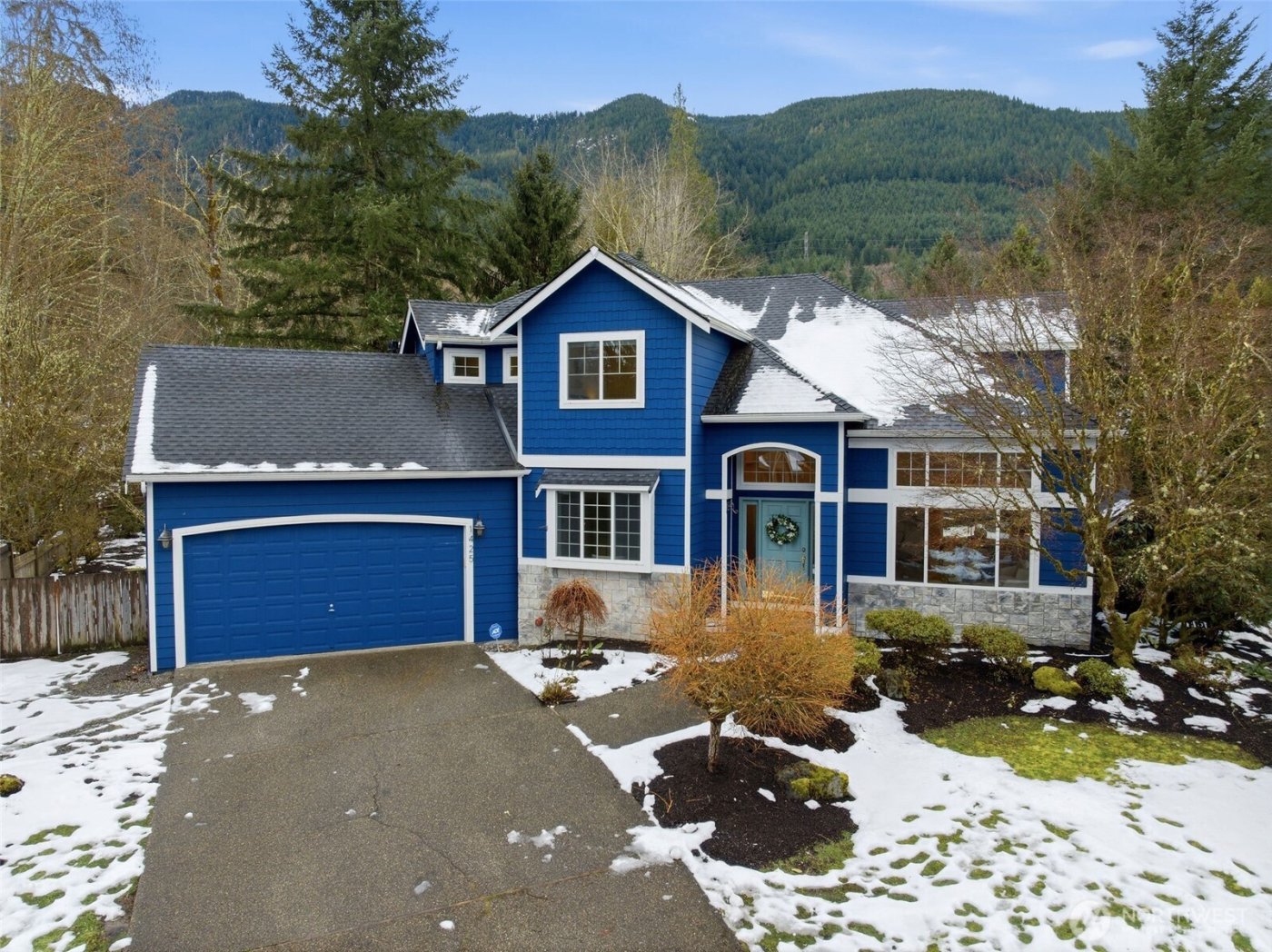 1425 SW 13th Place , North Bend, WA 98045