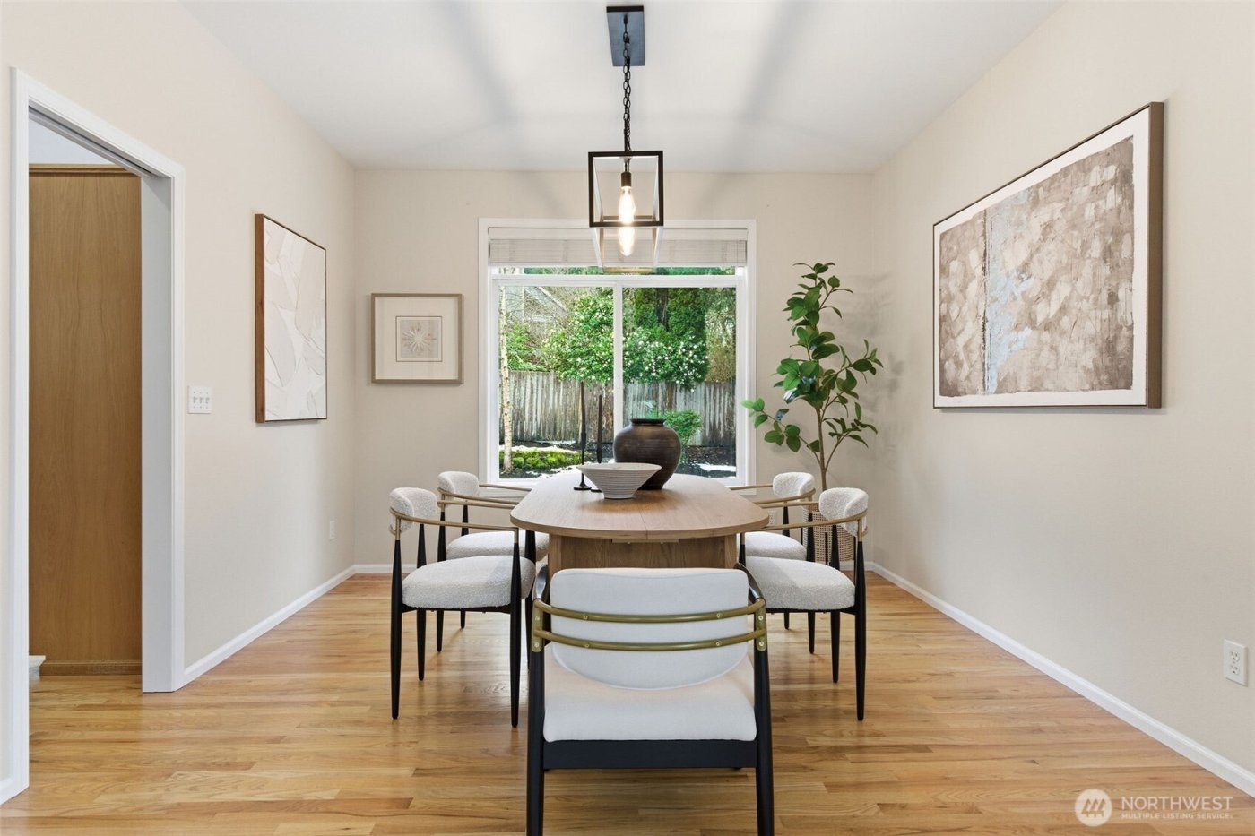 1425 SW 13th Place , North Bend, WA 98045