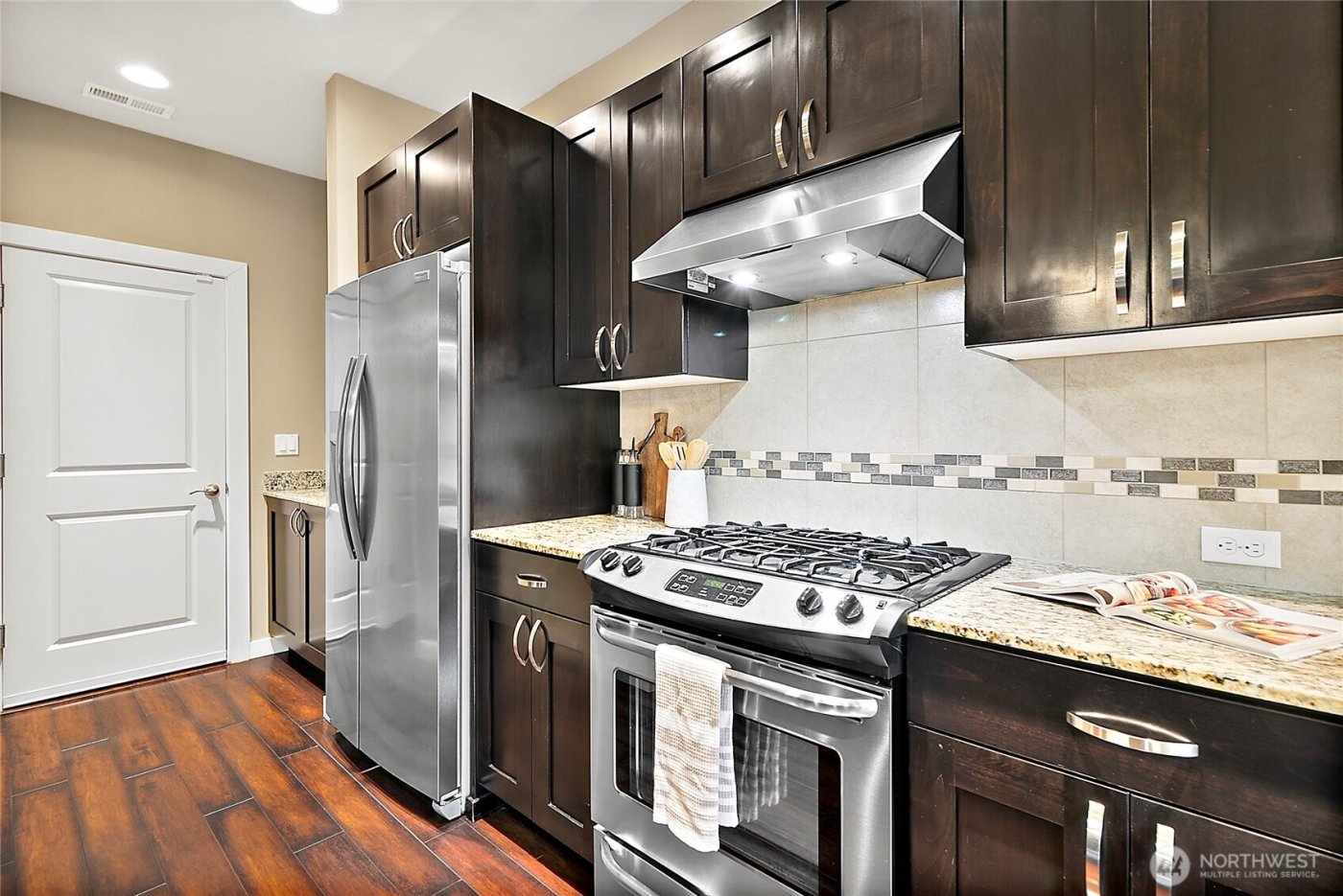 26621 106th Avenue SE, Kent, WA 98030-7651