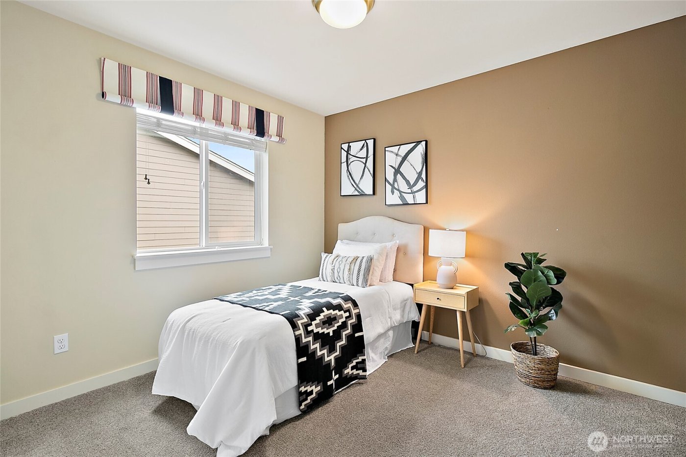 26621 106th Avenue SE, Kent, WA 98030-7651