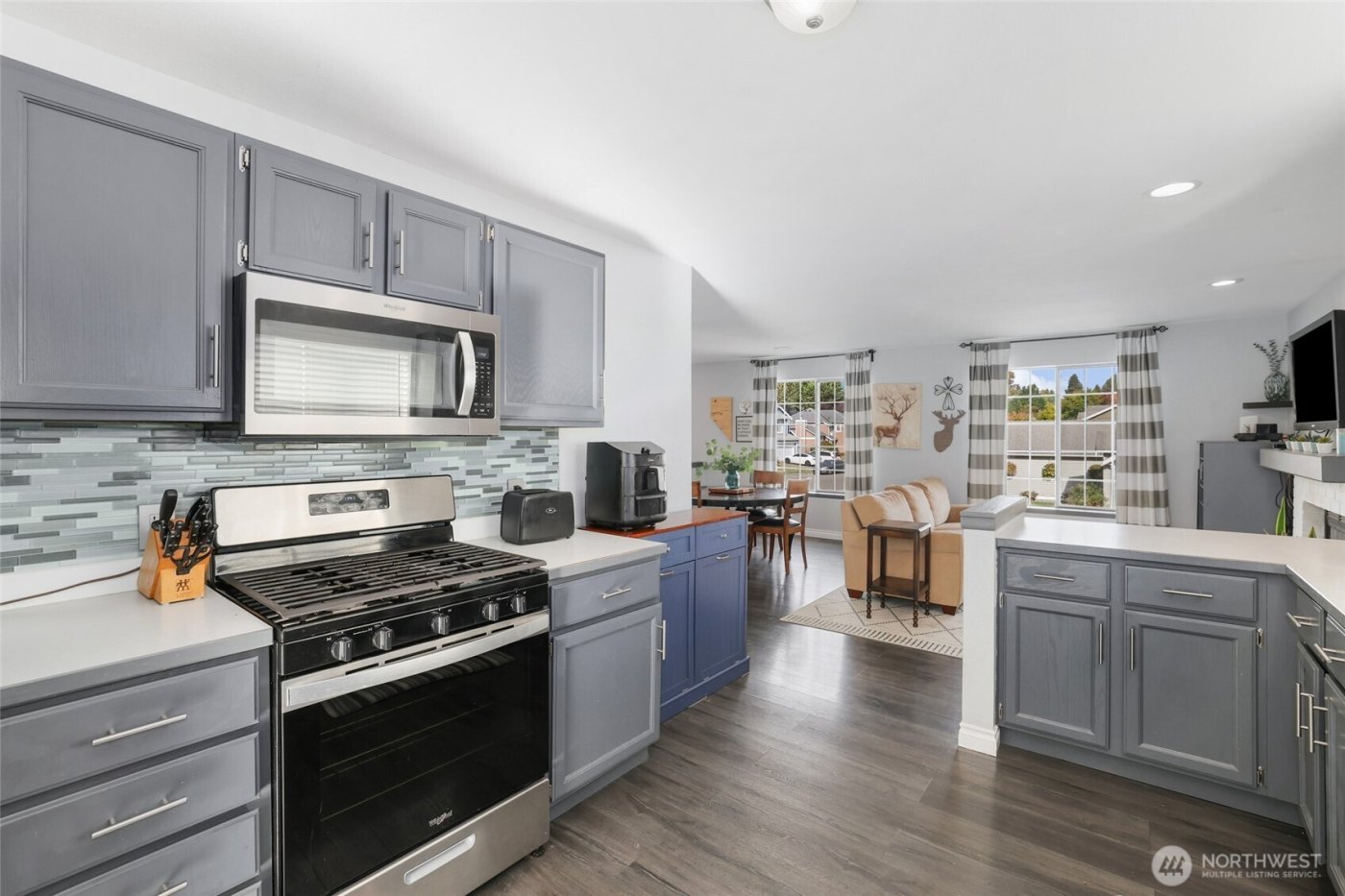 13701 SE 275th Place , Kent, WA 98042