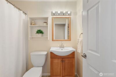 13701 SE 275th Place , Kent, WA 98042 - Photo 25
