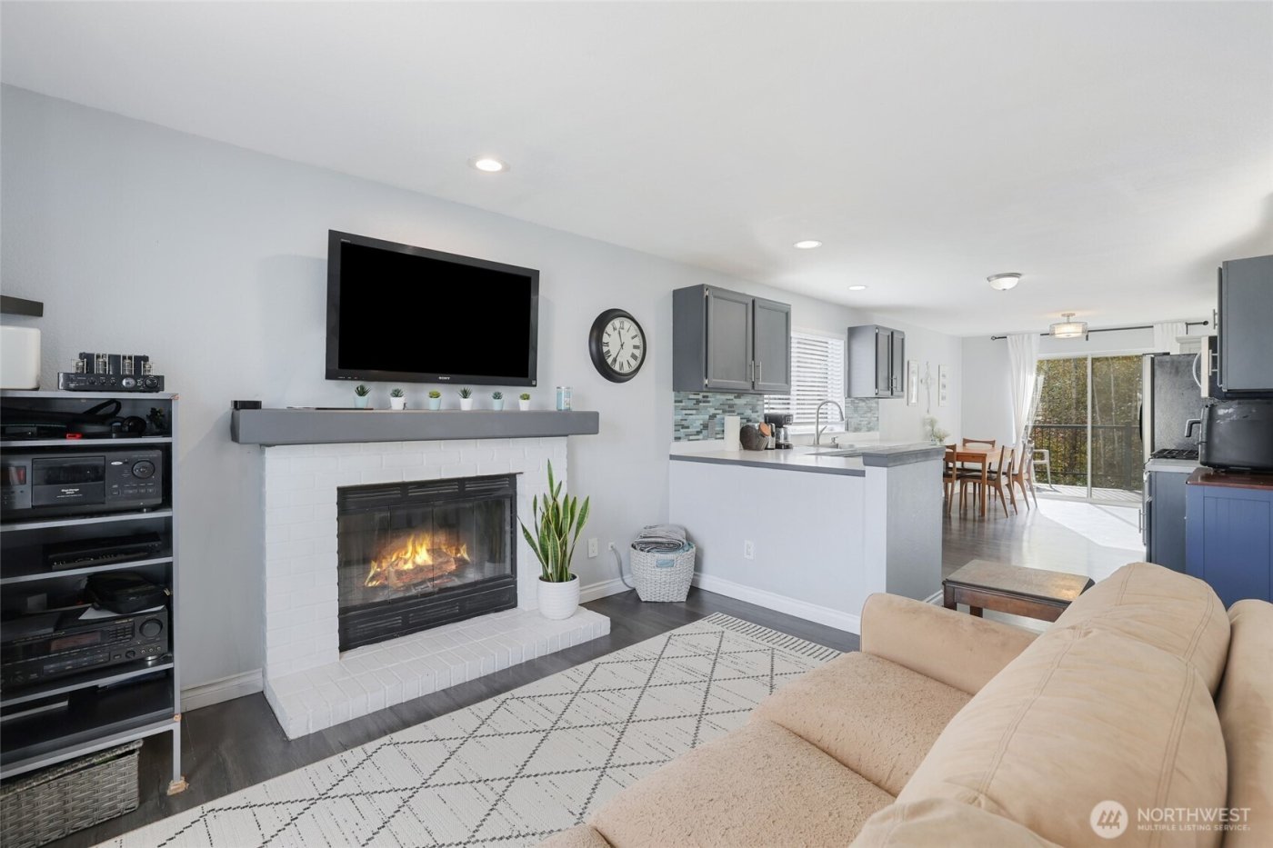 13701 SE 275th Place , Kent, WA 98042