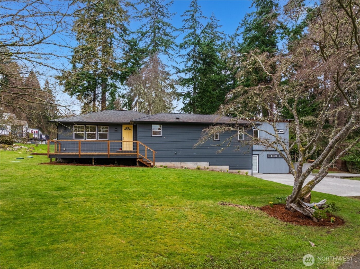 11009 Asta Lane SW, Vashon, WA 98070-3069