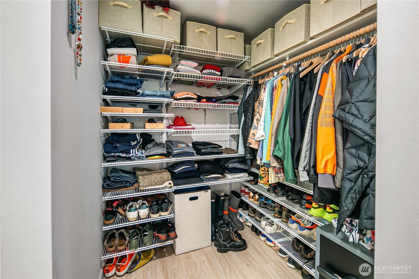 11009 Asta Lane SW, Vashon, WA 98070-3069