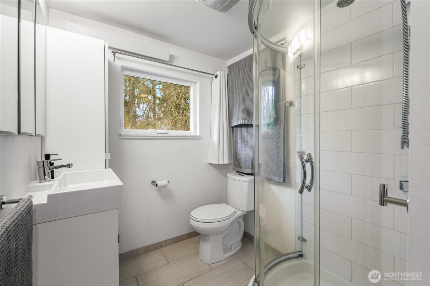 11009 Asta Lane SW, Vashon, WA 98070-3069