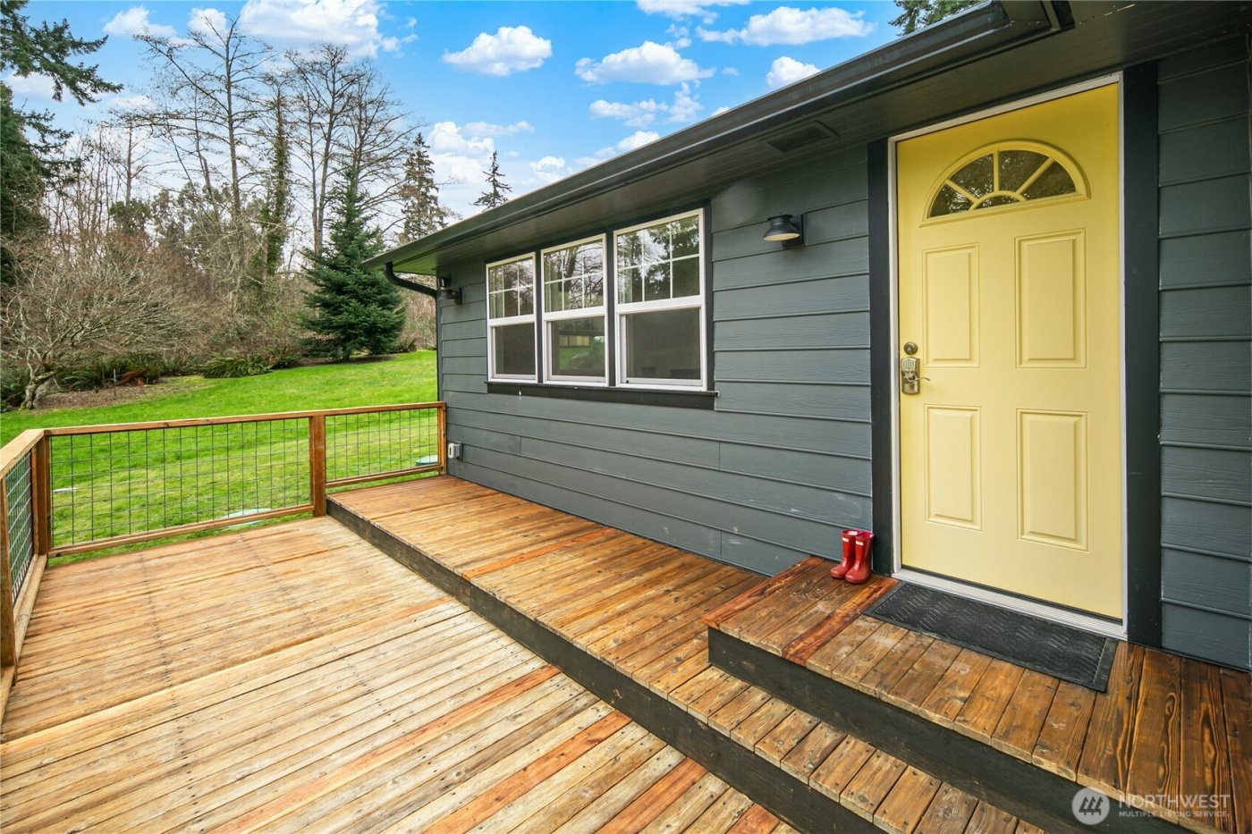 11009 Asta Lane SW, Vashon, WA 98070-3069