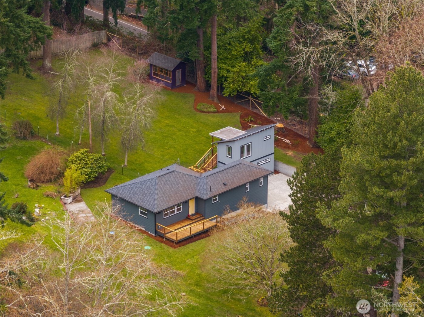 11009 Asta Lane SW, Vashon, WA 98070-3069