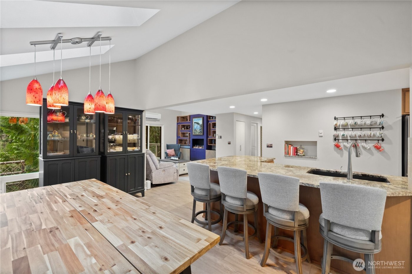 9238 50th Place W, Mukilteo, WA 98275