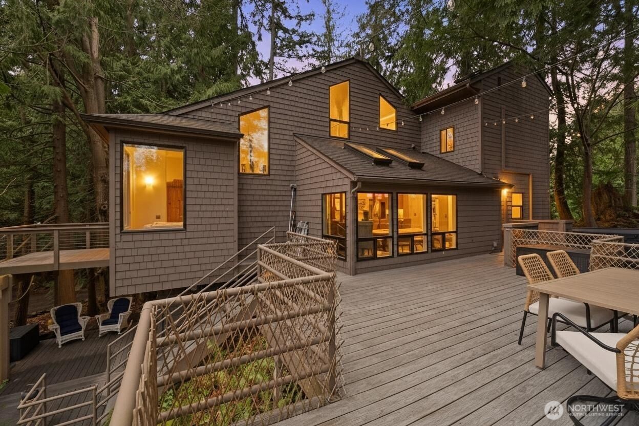 9238 50th Place W, Mukilteo, WA 98275