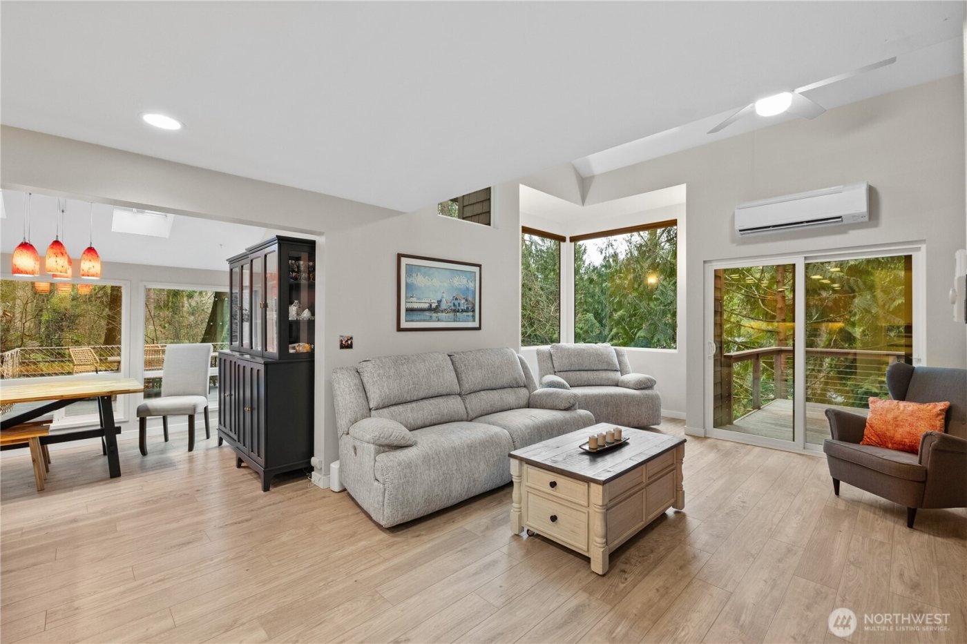 9238 50th Place W, Mukilteo, WA 98275