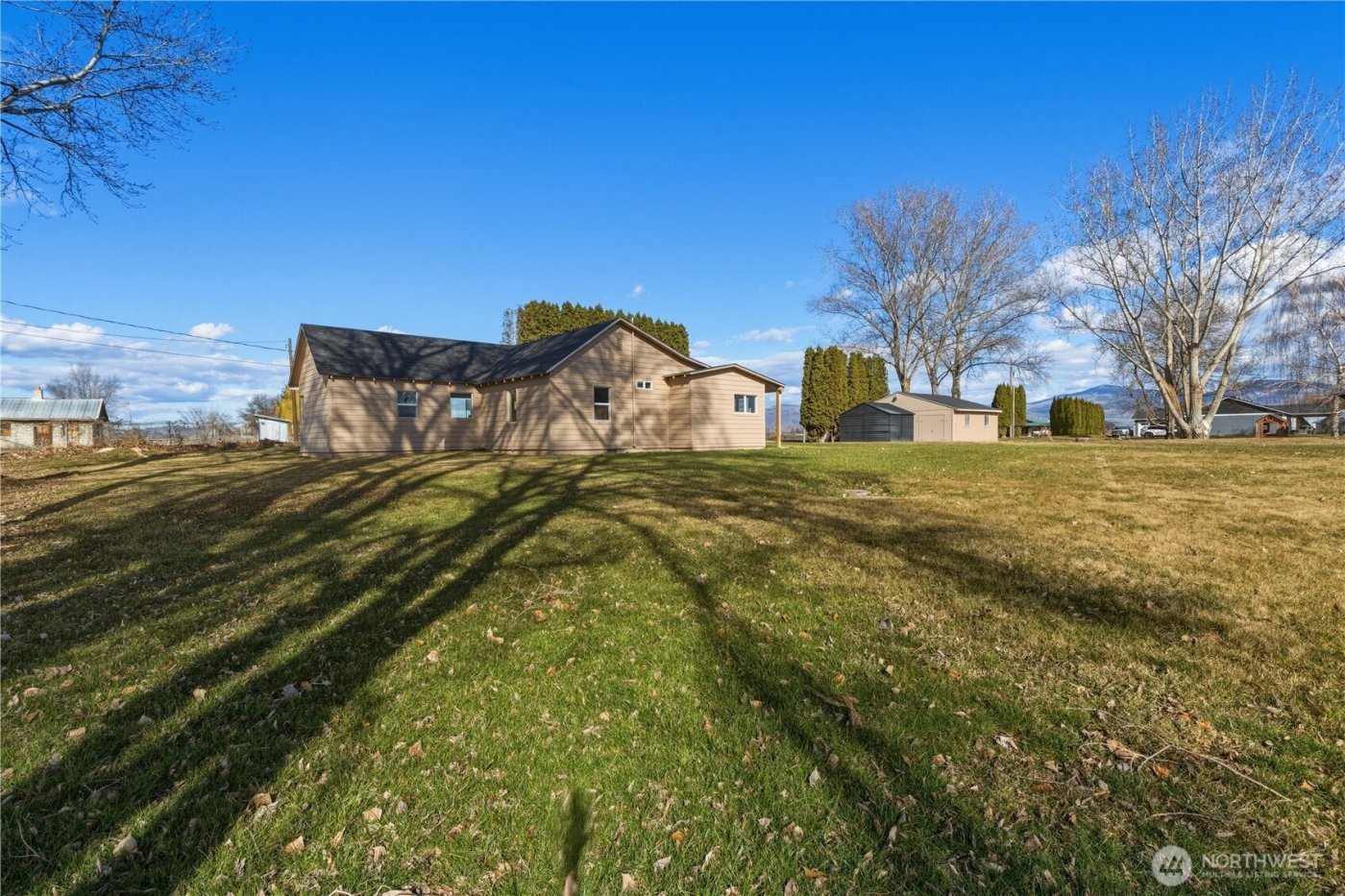 22 Kermel Road , Omak, WA 98841