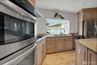 4229 S 252nd Street , Kent, WA 98032 - Photo 7
