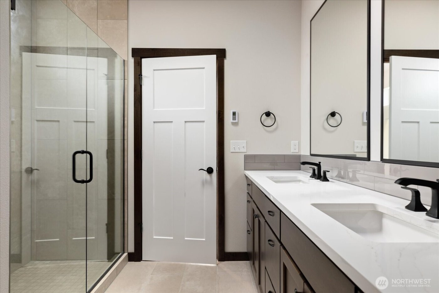 926 NW Shire Street , Oak Harbor, WA 98277