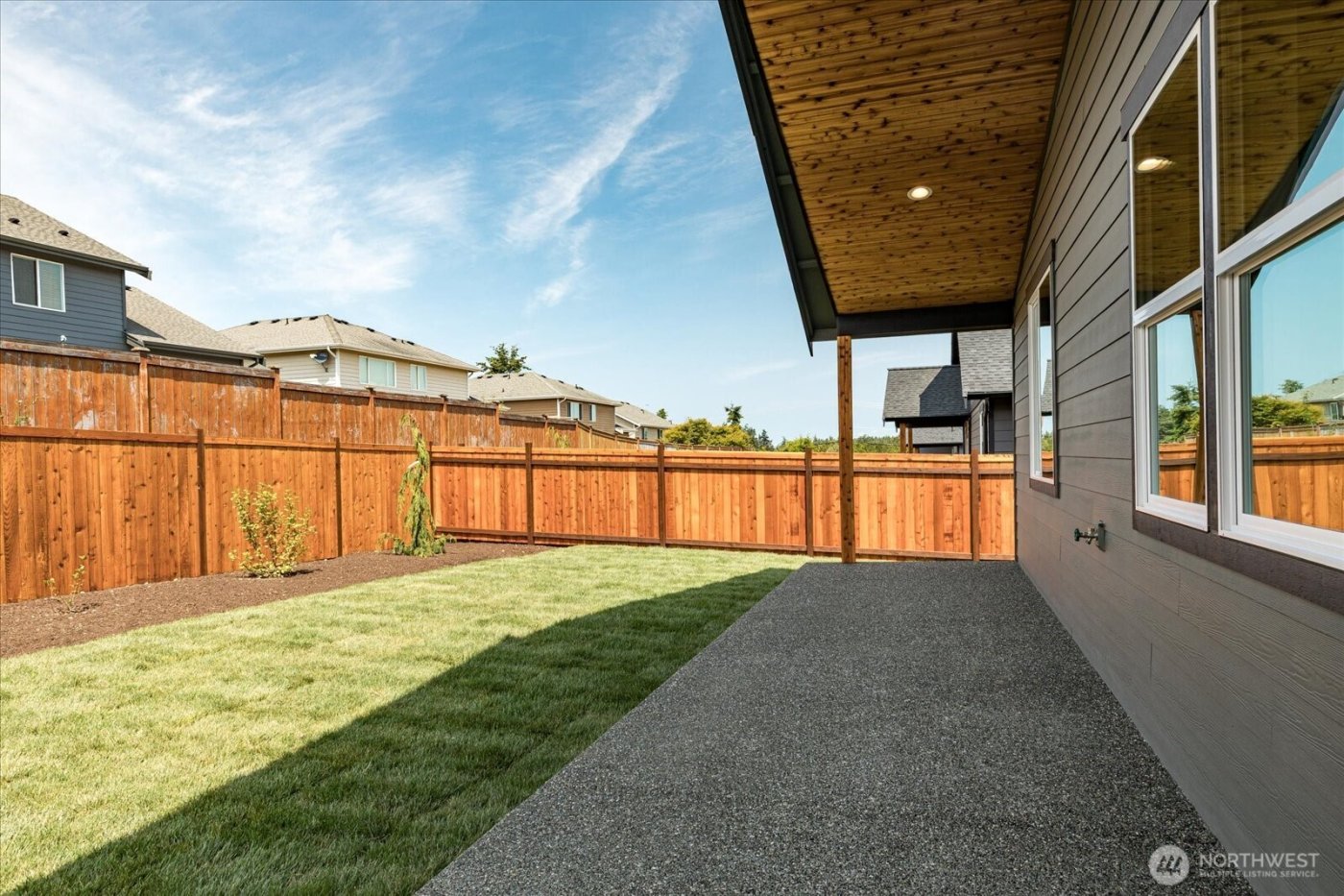 926 NW Shire Street , Oak Harbor, WA 98277