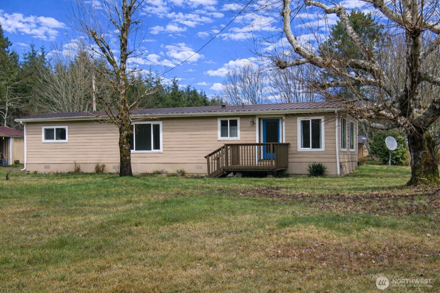 218 Bowes Road , Hoquiam, WA 98550