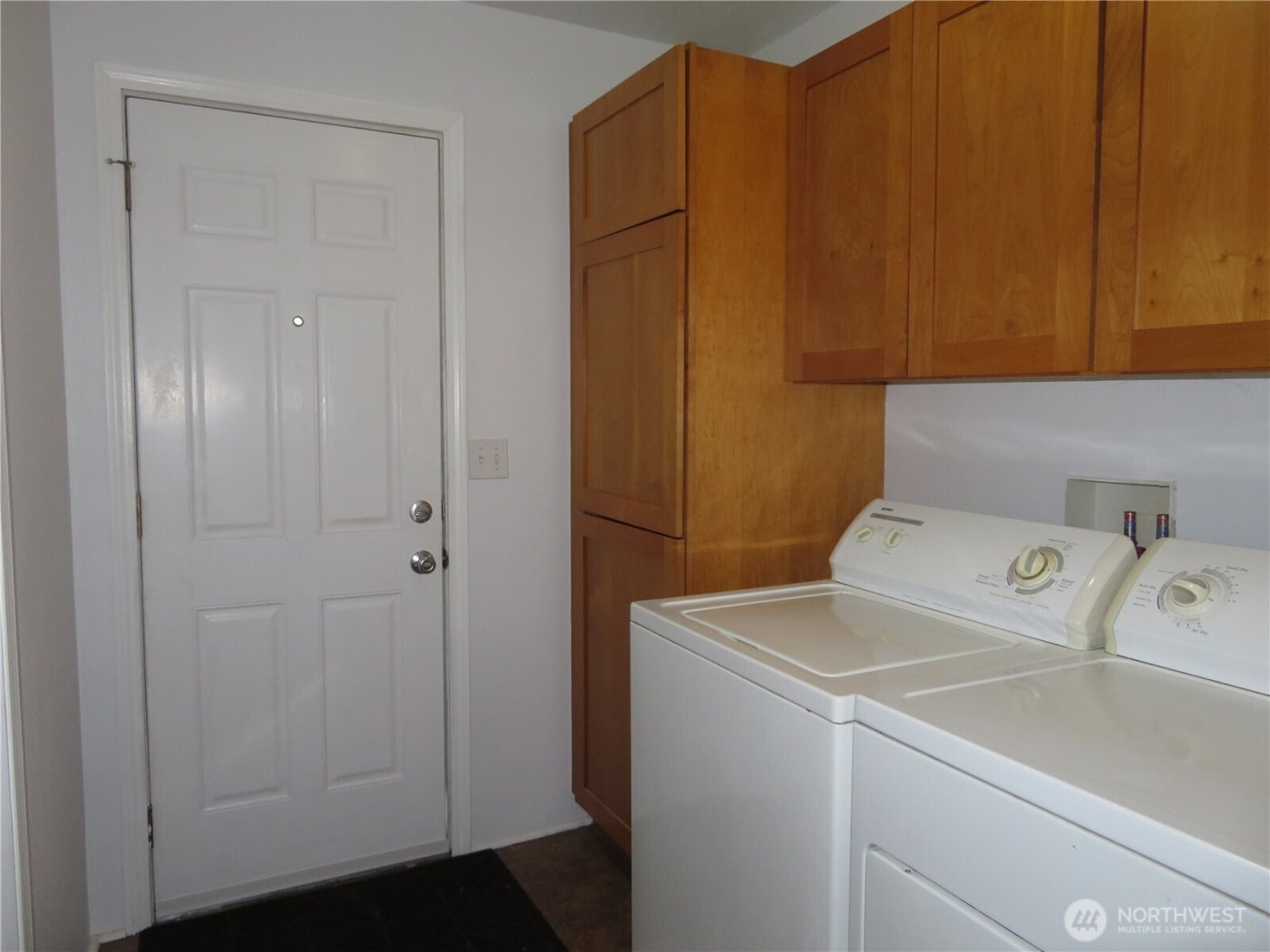 218 Bowes Road , Hoquiam, WA 98550