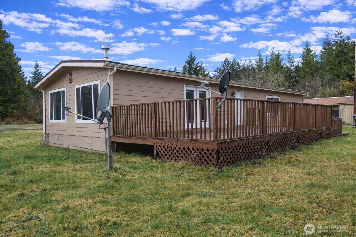 218 Bowes Road , Hoquiam, WA 98550