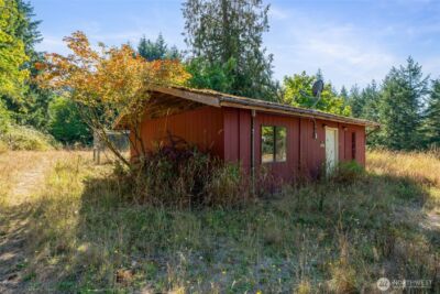 36716 Eatonville Cutoff Road E, Eatonville, WA 98328 - Photo 2