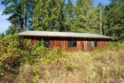 36716 Eatonville Cutoff Road E, Eatonville, WA 98328 - Photo 32