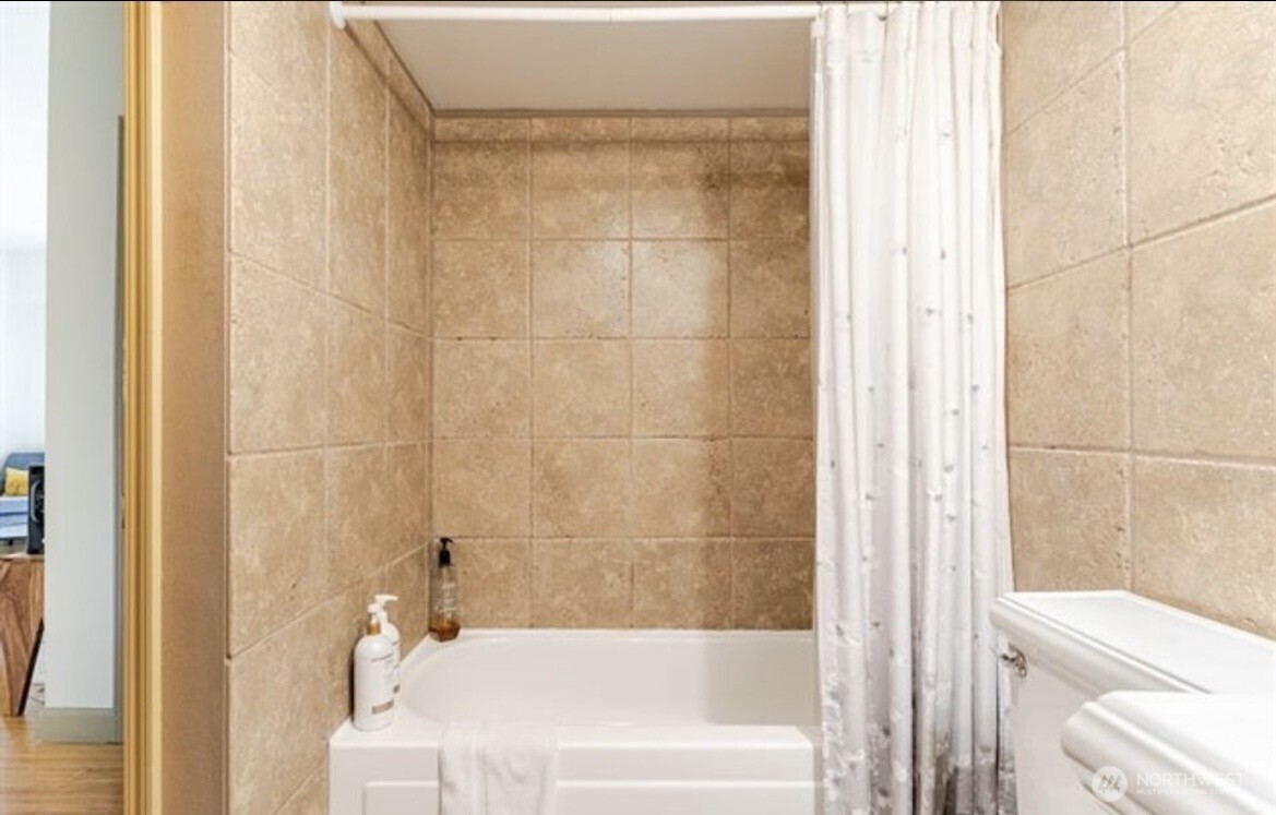 505 E Denny Way #A305, Seattle, WA 98122