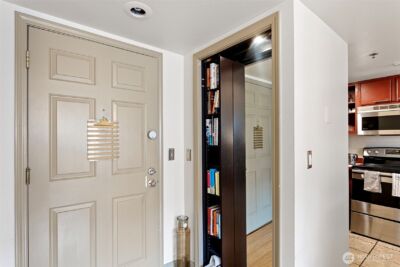 505 E Denny Way #A305, Seattle, WA 98122 - Photo 4