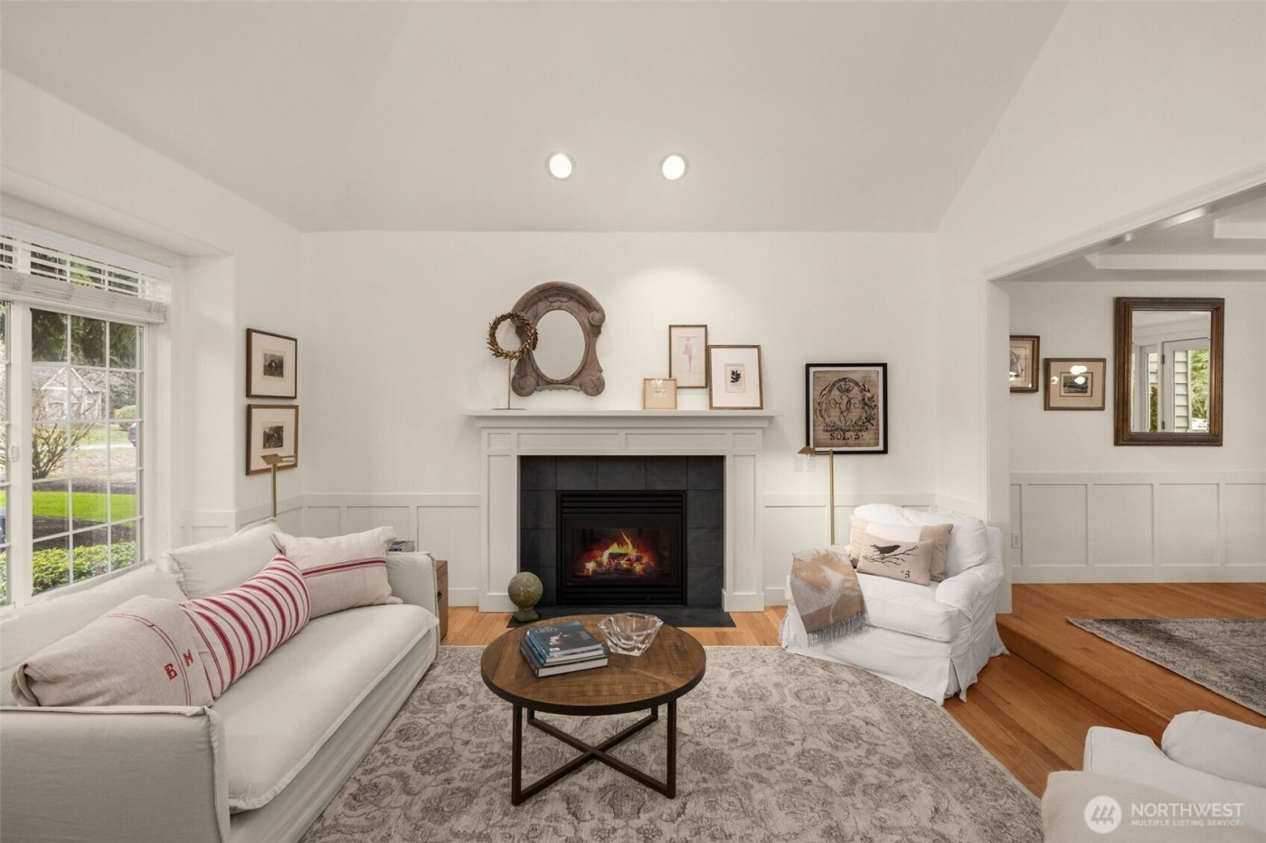 18604 215th Way NE, Woodinville, WA 98077