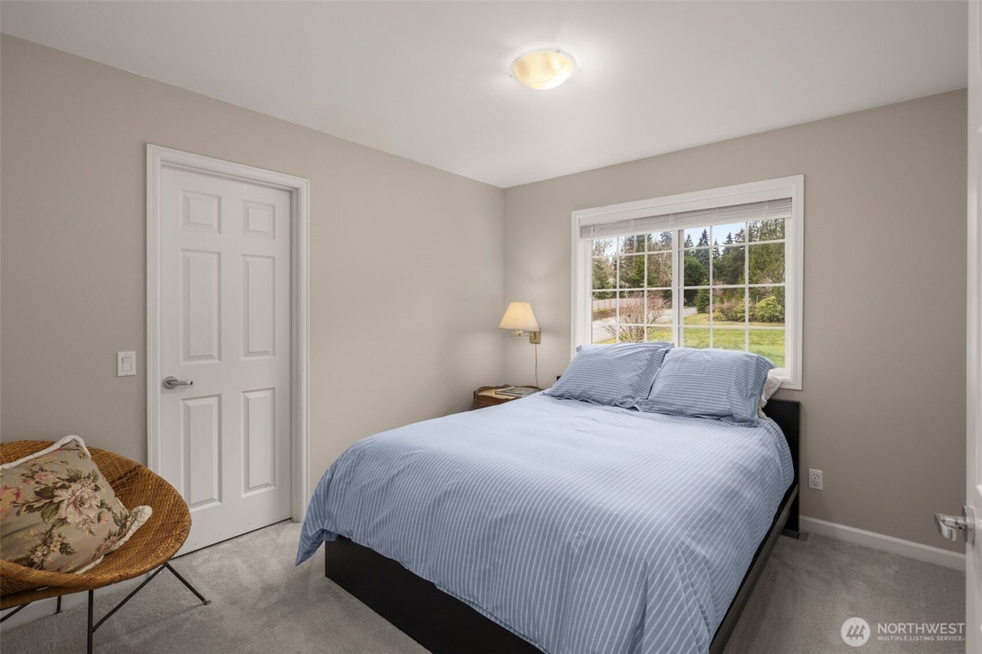 18604 215th Way NE, Woodinville, WA 98077