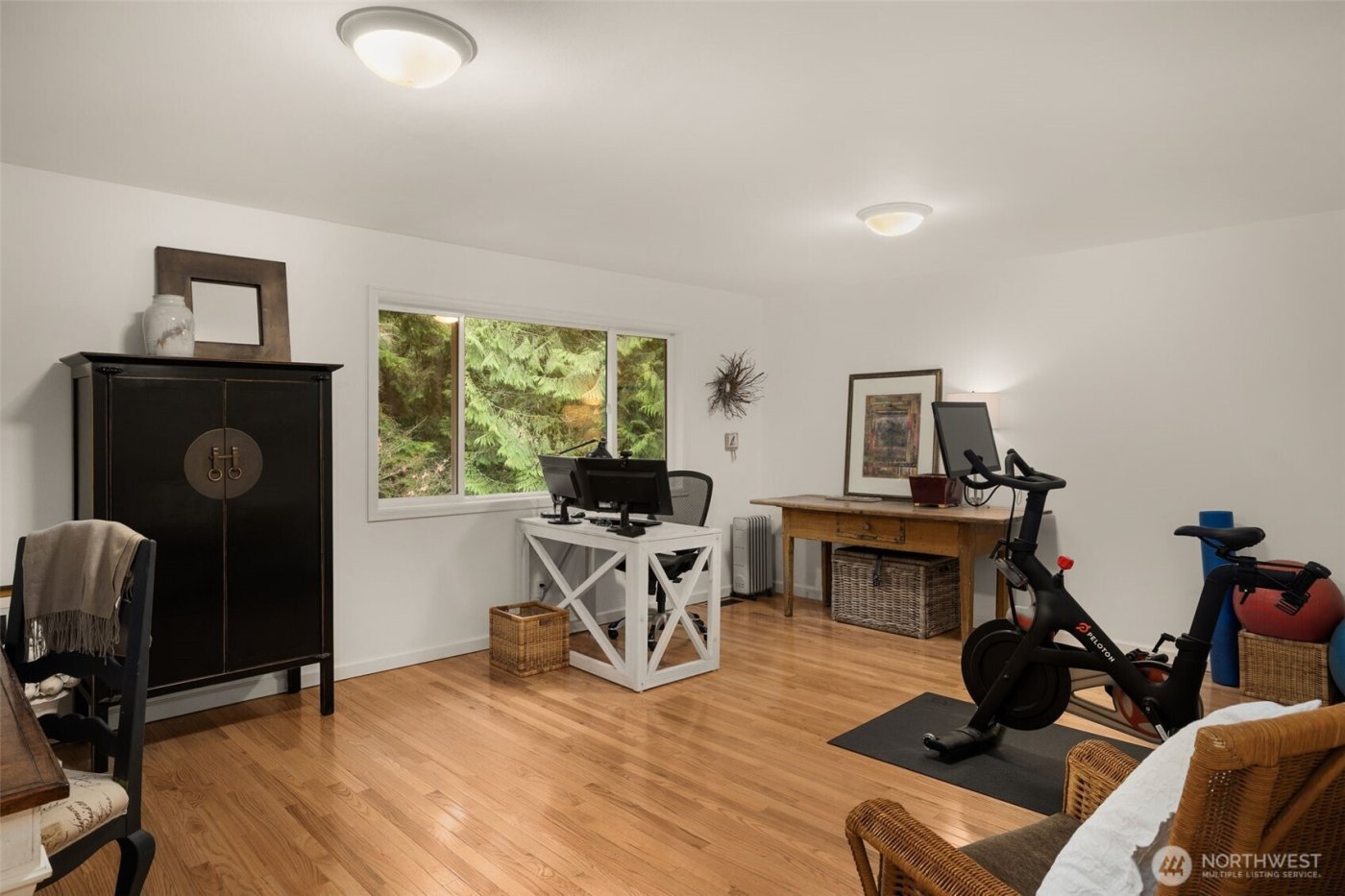 18604 215th Way NE, Woodinville, WA 98077