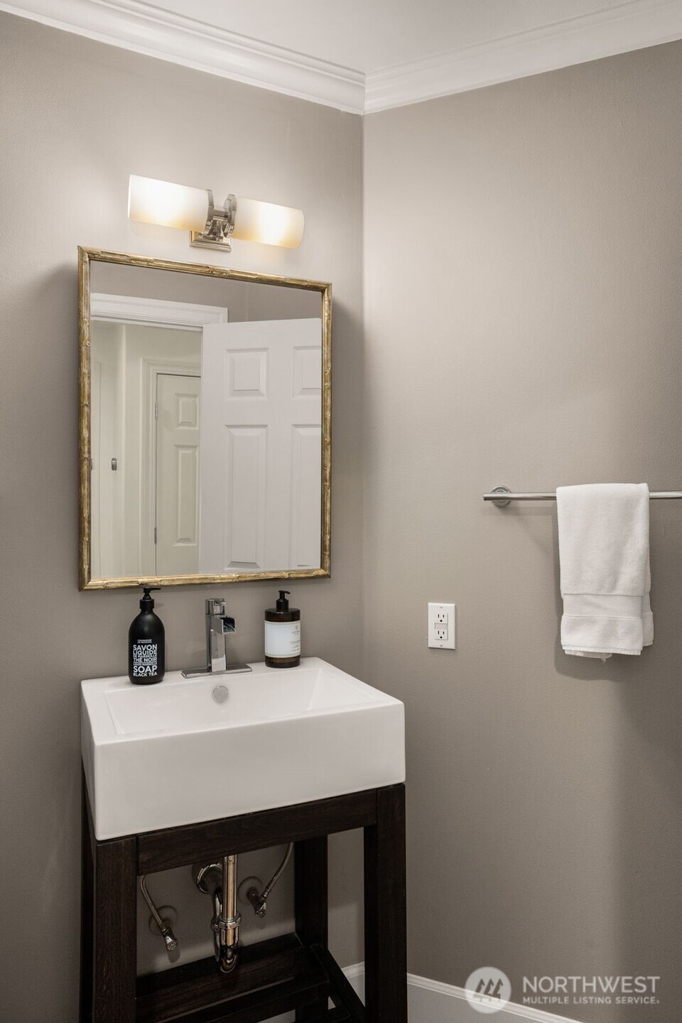 18604 215th Way NE, Woodinville, WA 98077