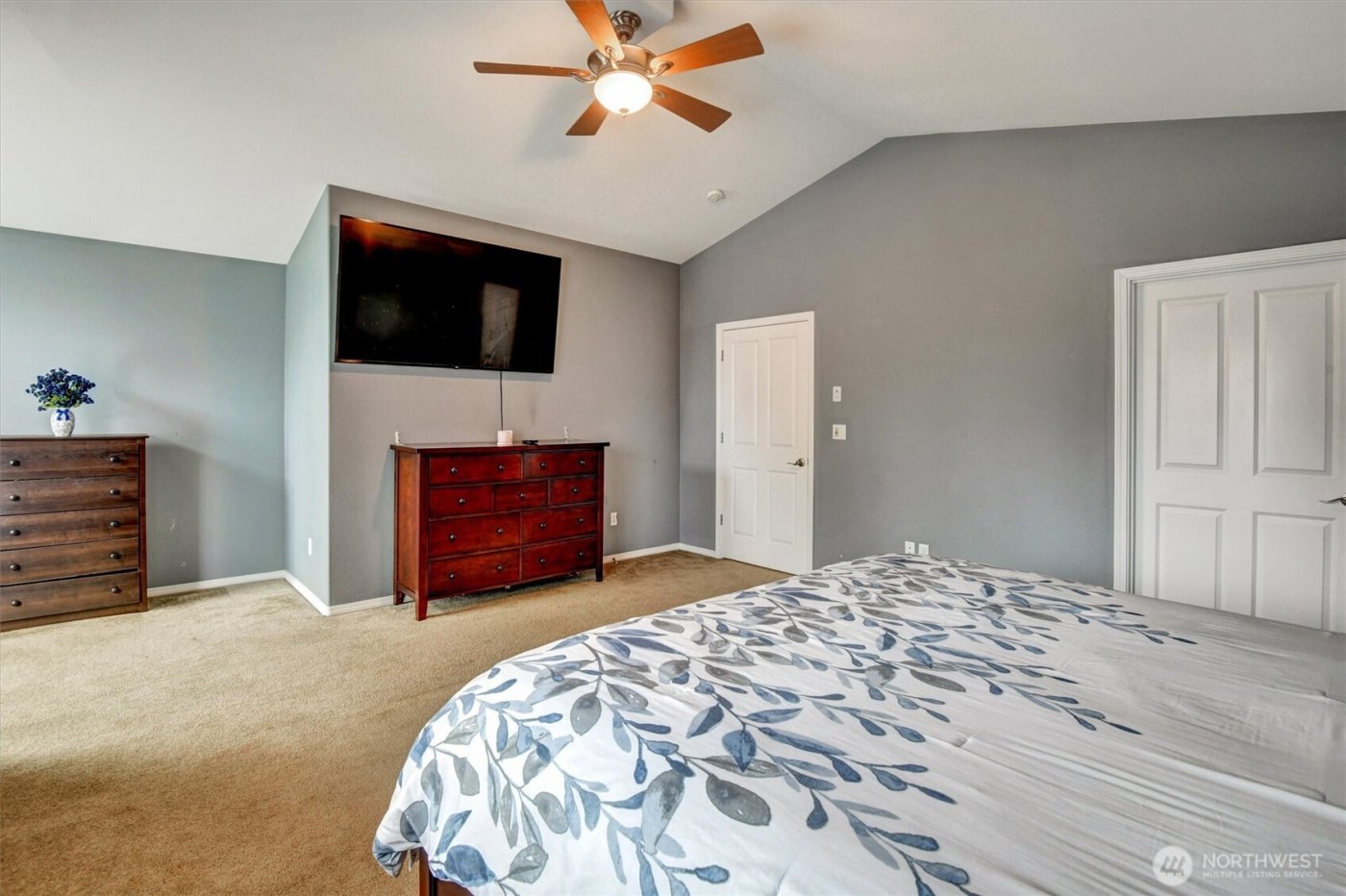 7402 Olympic Drive , Everett, WA 98203