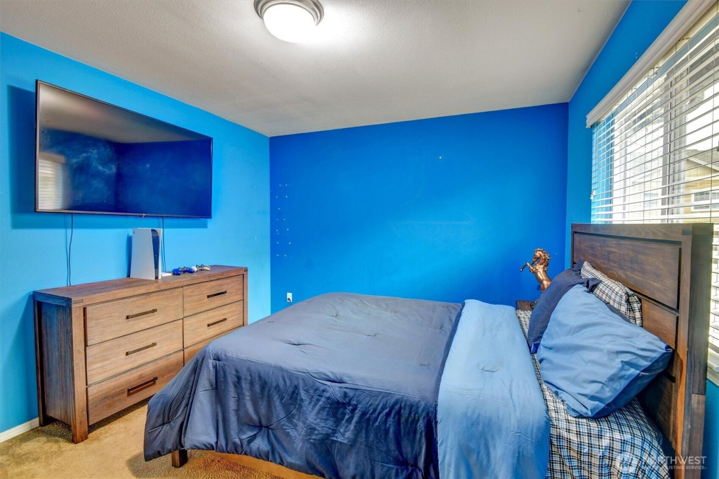 7402 Olympic Drive , Everett, WA 98203