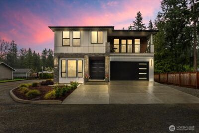 22713 SE 34th Court , Sammamish, WA 98075