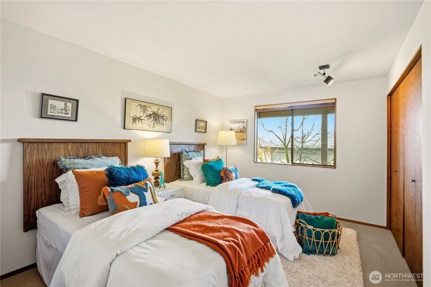 12656 Blakely Place NW, Seattle, WA 98177