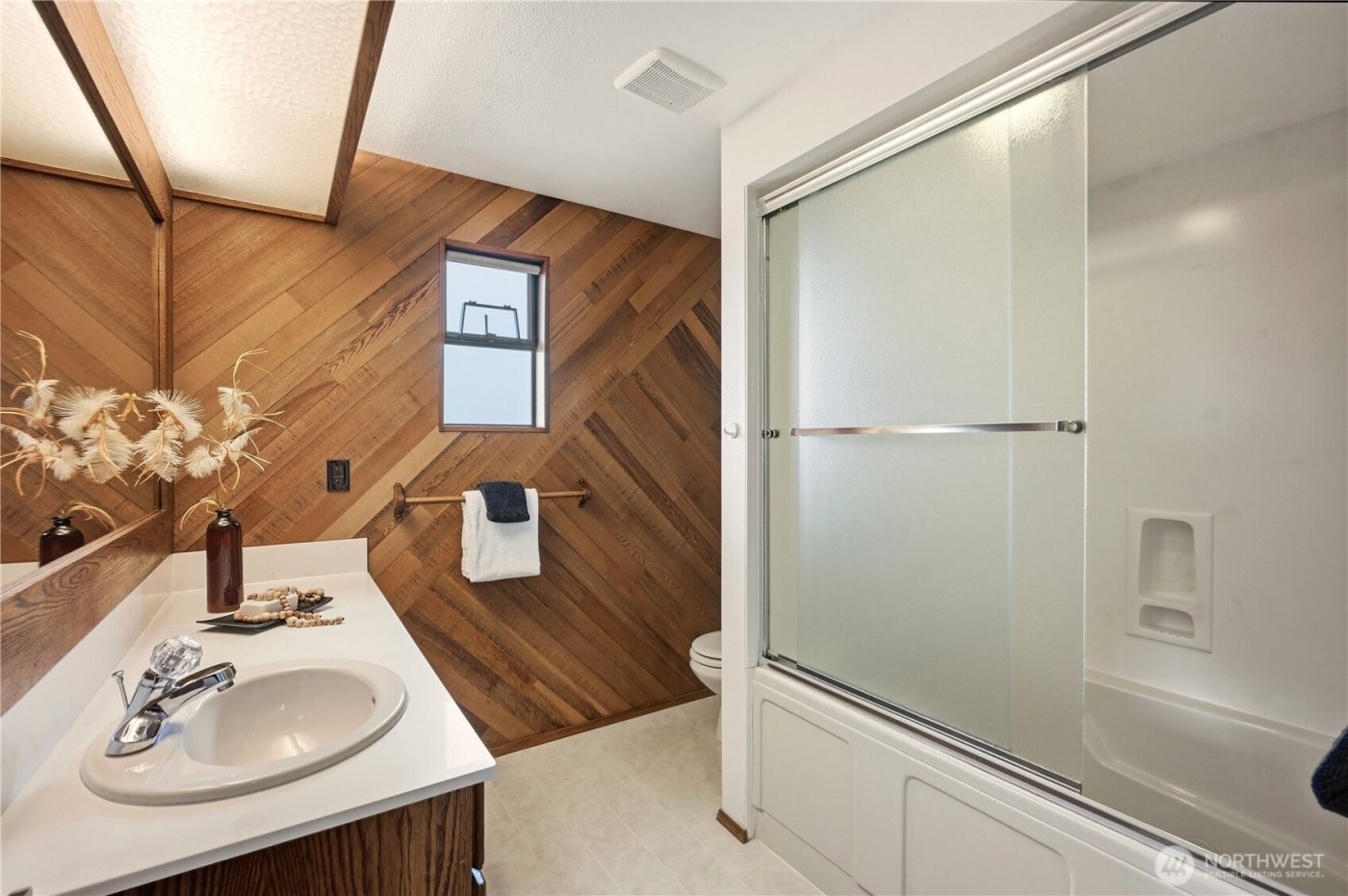 12656 Blakely Place NW, Seattle, WA 98177