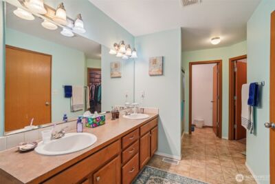 11417 185th Street E, Puyallup, WA 98374 - Photo 19