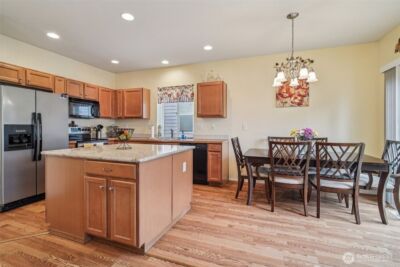 11417 185th Street E, Puyallup, WA 98374 - Photo 5