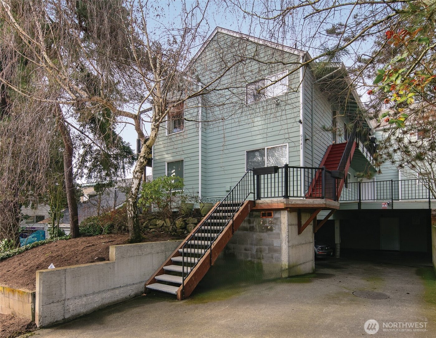 9741 Woodlawn Avenue N, Seattle, WA 98103