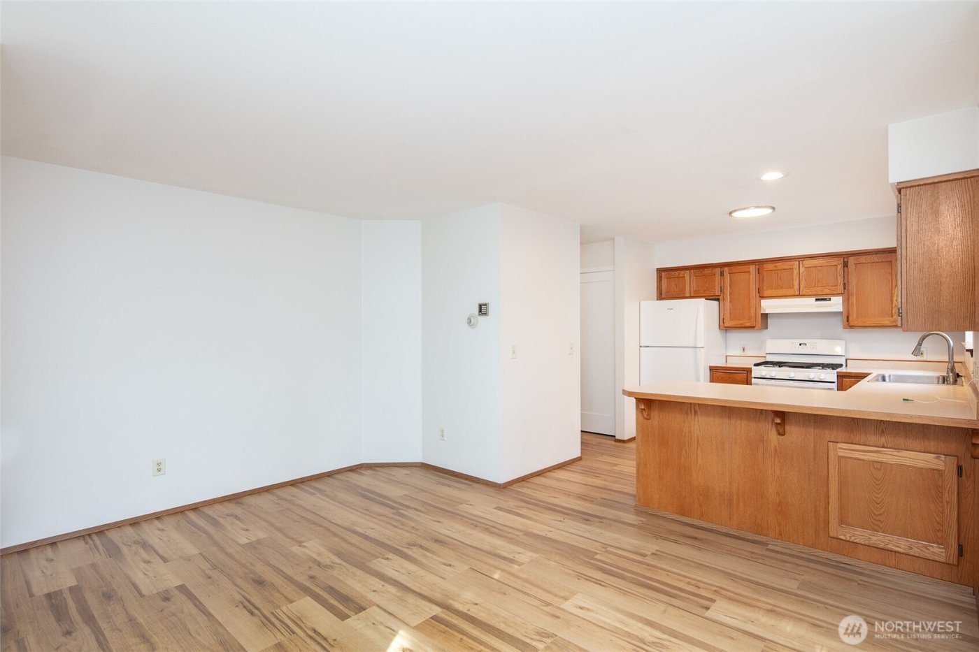 9741 Woodlawn Avenue N, Seattle, WA 98103