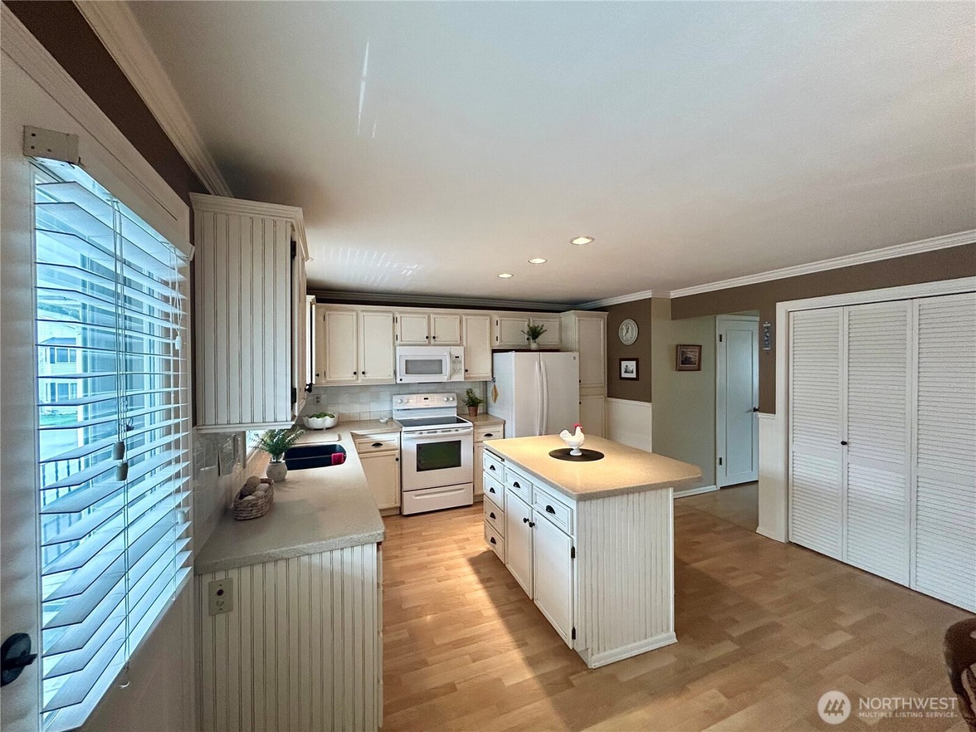 303 S 325th Lane #22D, Federal Way, WA 98003