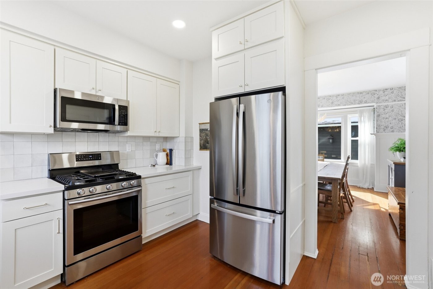 710 S Lawrence Street , Tacoma, WA 98405