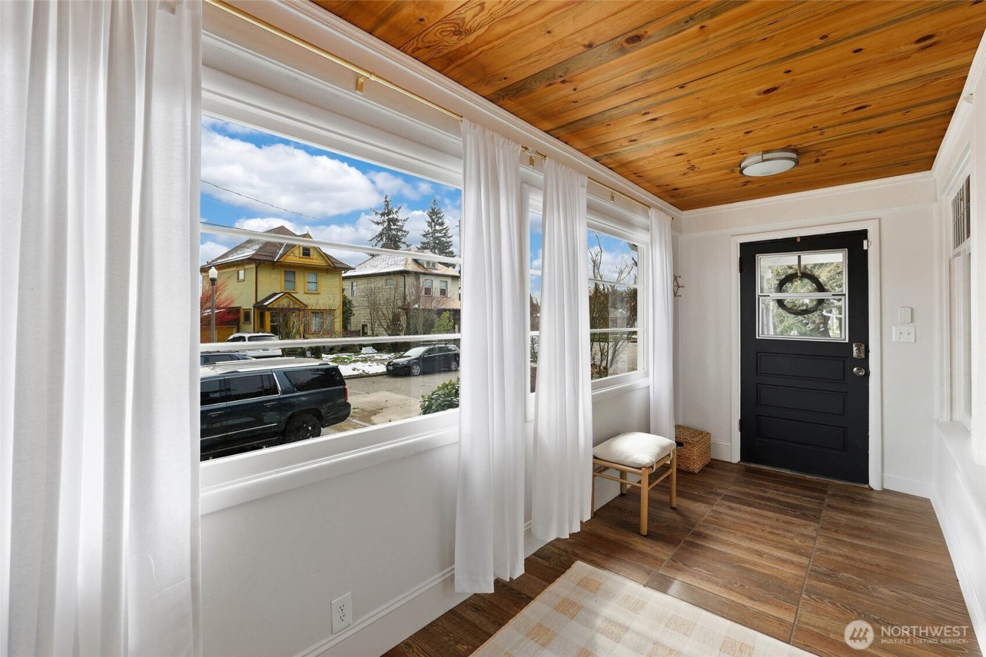 710 S Lawrence Street , Tacoma, WA 98405