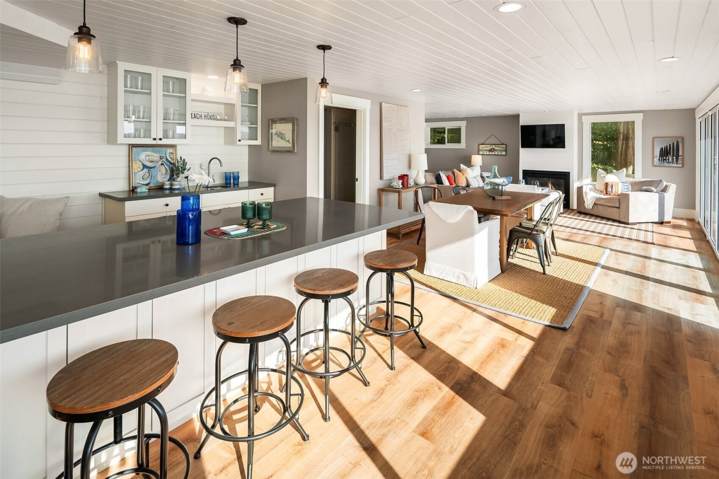 13967 SW 248th Street , Vashon, WA 98070