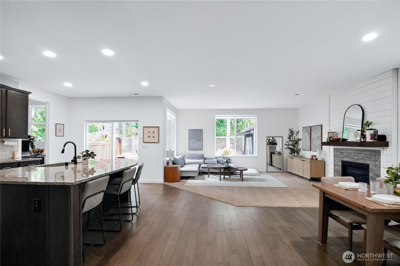 25900 243rd Avenue SE, Maple Valley, WA 98038