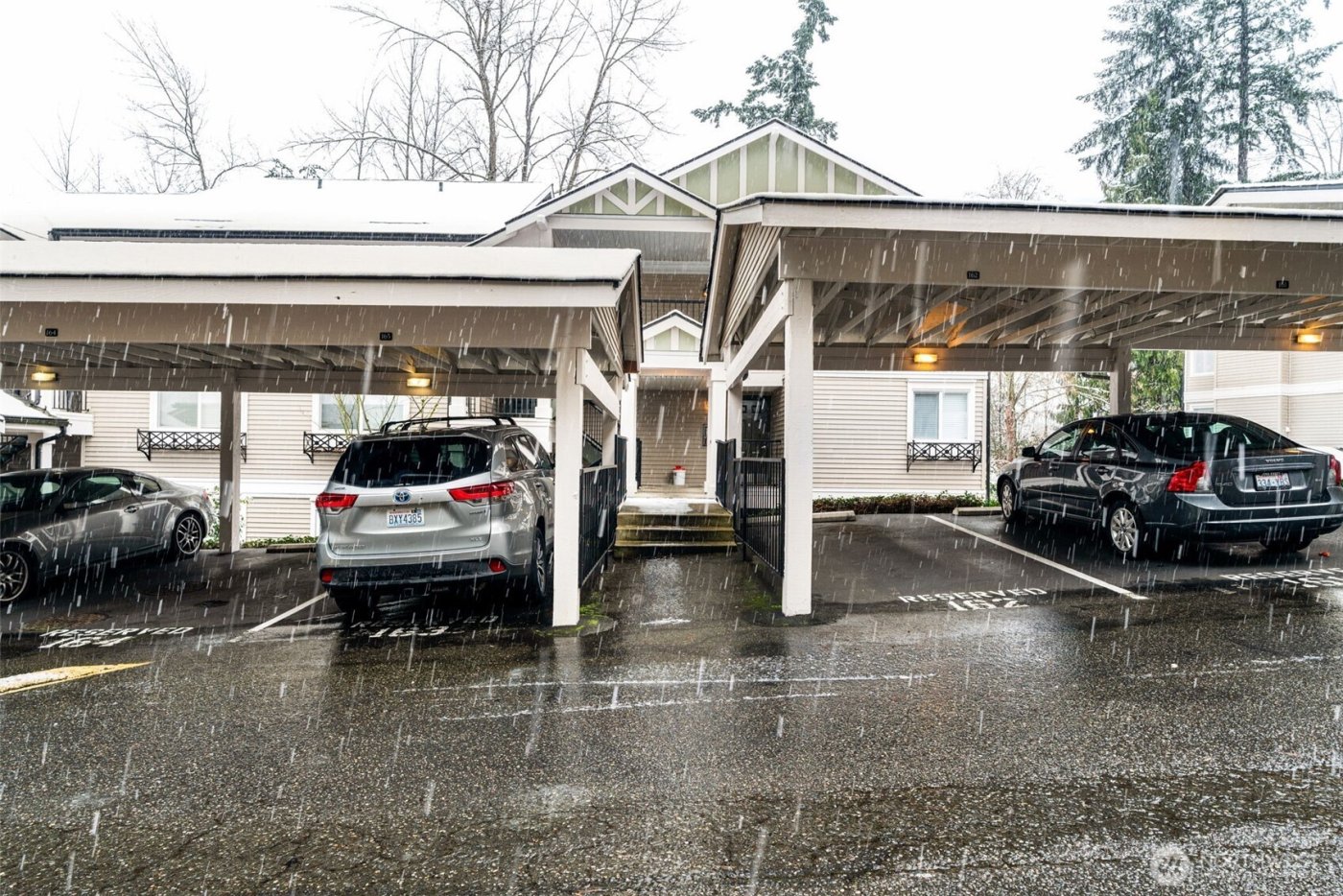 11309 NE 128th Street #F104, Kirkland, WA 98034