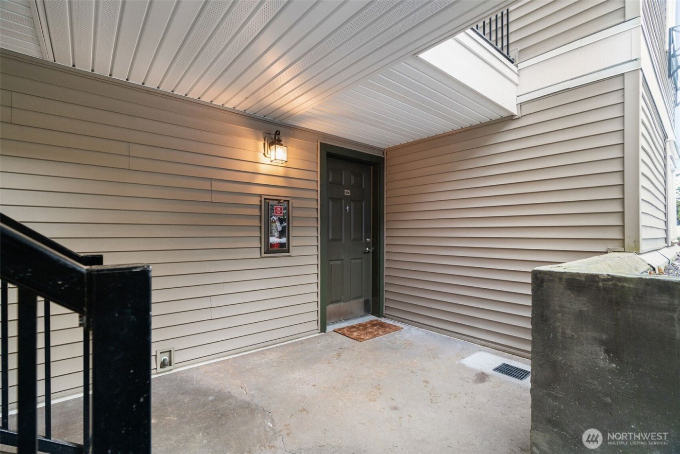 11309 NE 128th Street #F104, Kirkland, WA 98034