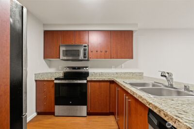 11309 NE 128th Street #F104, Kirkland, WA 98034 - Photo 5