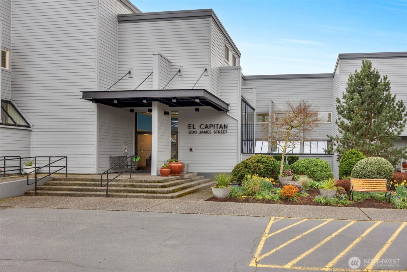 200 James Street #307, Edmonds, WA 98020